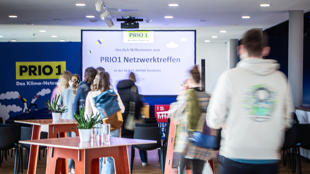 Junge Menschen bei einer Veranstaltung des PRIO1 Netzwerk
